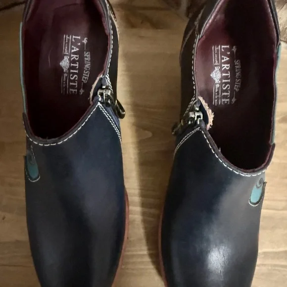 NWOT L'ARTISTE ZAMI SHOES-Navy blue - Picture 6 of 9